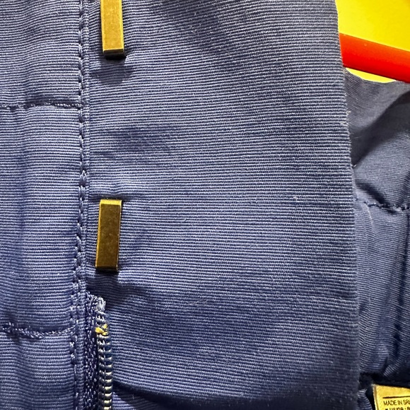 BANANA REPUBLIC Royal Blue Wide Legged High Tapered Waist and Cuffed Bottom Sz 4 - Picture 10 of 11